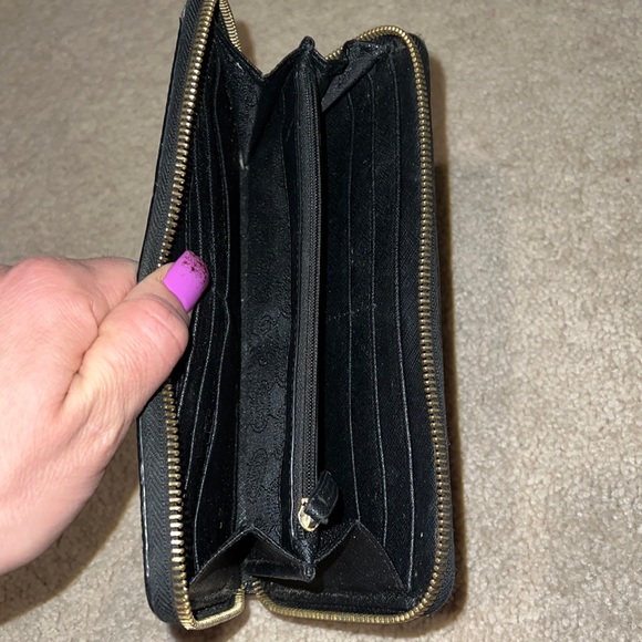 Super Sale Used Black Michael Kors Wallet- with gold detail - Picture 3 of 3